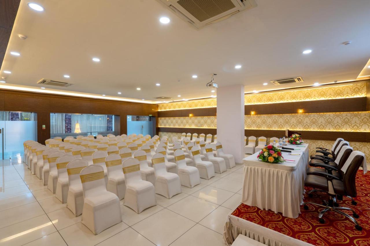 Jalashray Resort Nadiād Zewnętrze zdjęcie