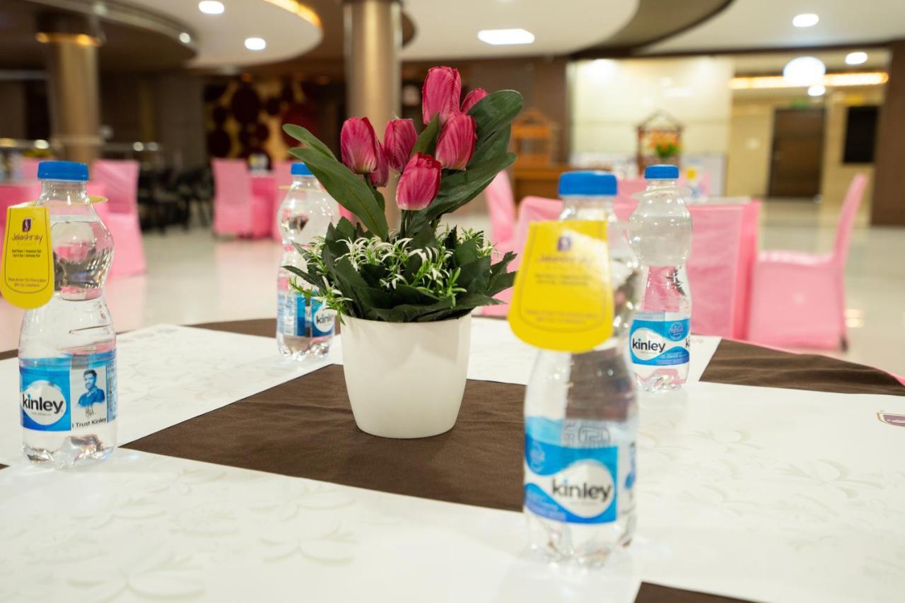 Jalashray Resort Nadiād Zewnętrze zdjęcie