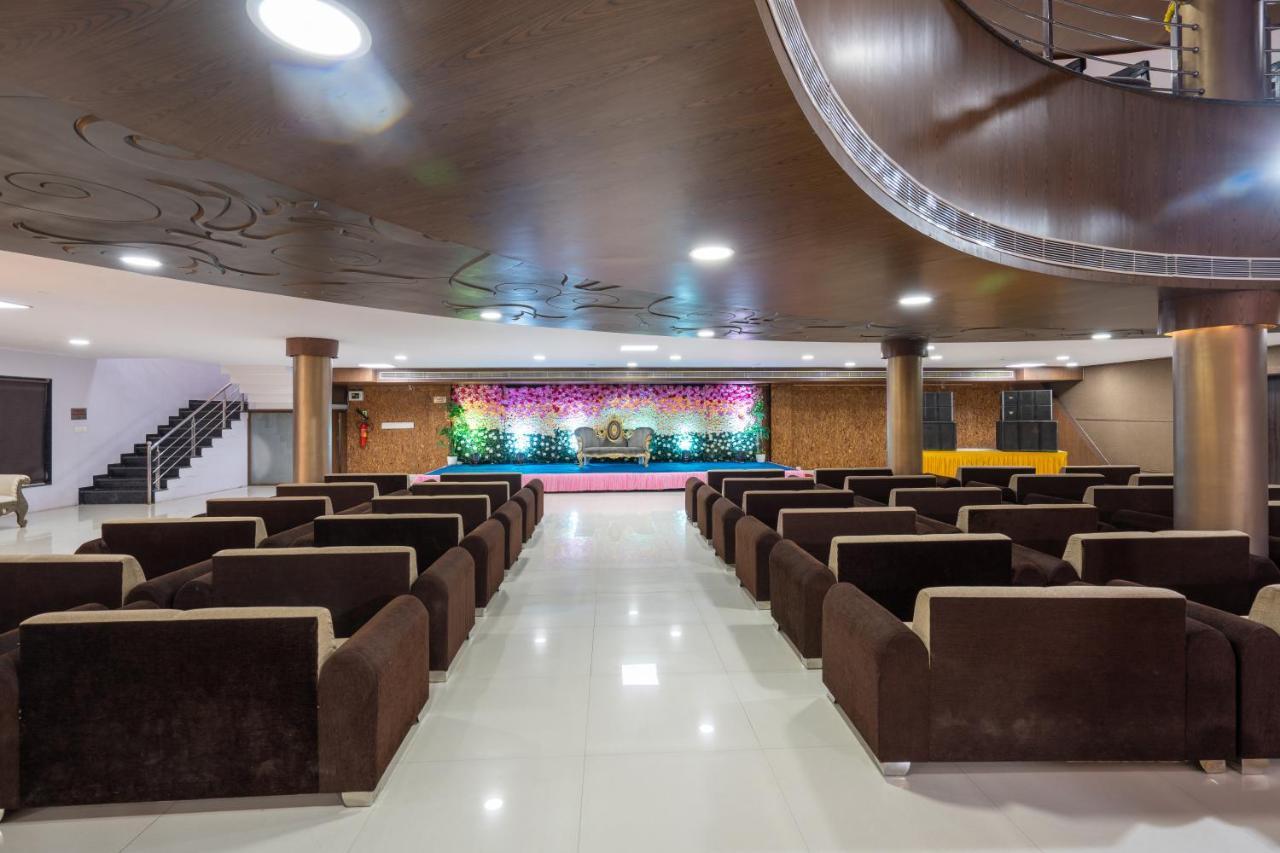 Jalashray Resort Nadiād Zewnętrze zdjęcie