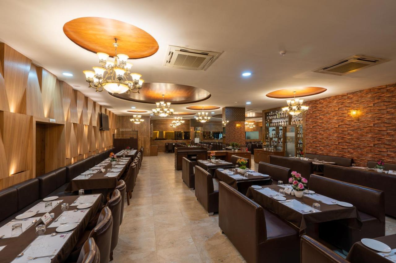 Jalashray Resort Nadiād Zewnętrze zdjęcie