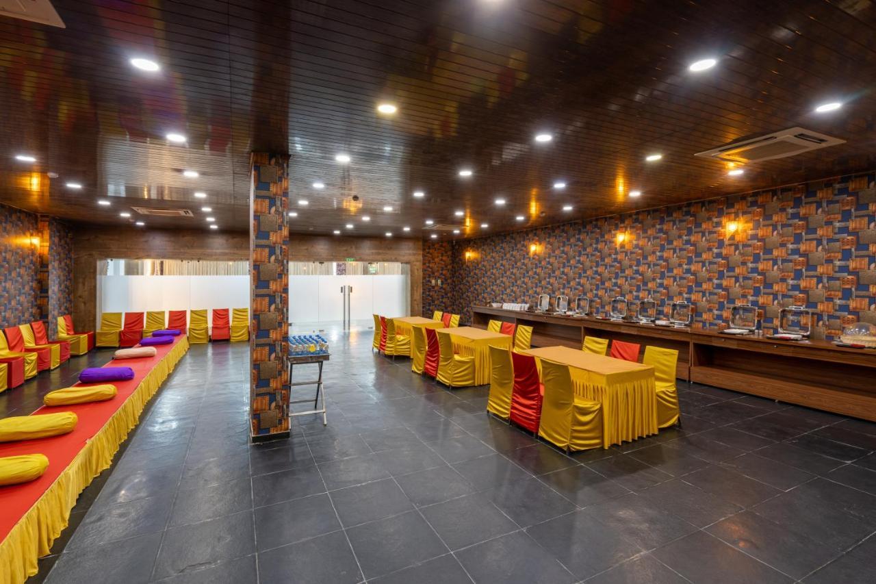 Jalashray Resort Nadiād Zewnętrze zdjęcie