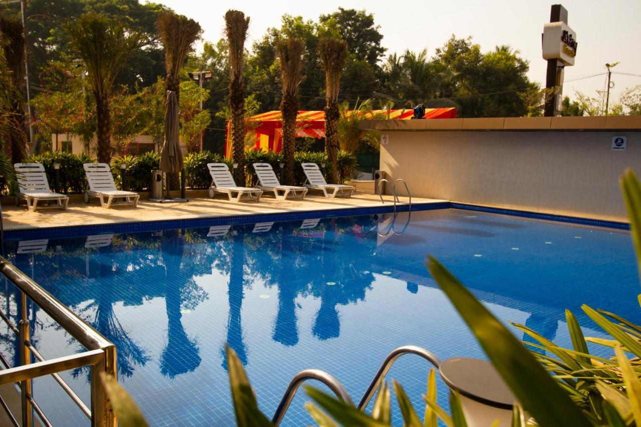 Jalashray Resort Nadiād Zewnętrze zdjęcie